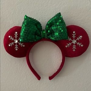 Walt Disney World Christmas Minnie Ears